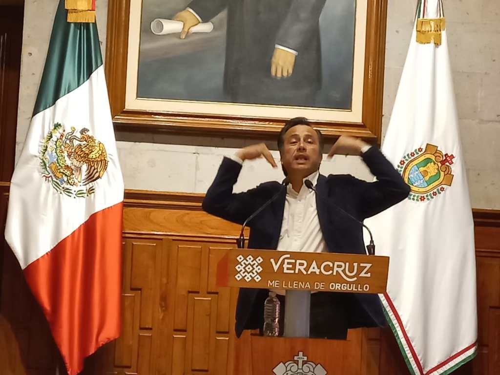 En plena fiestas xiqueñas Gobernador confirma el cierre parcial de la carretera que lleva a Xico -Pueblo&nbsp;Mágico.