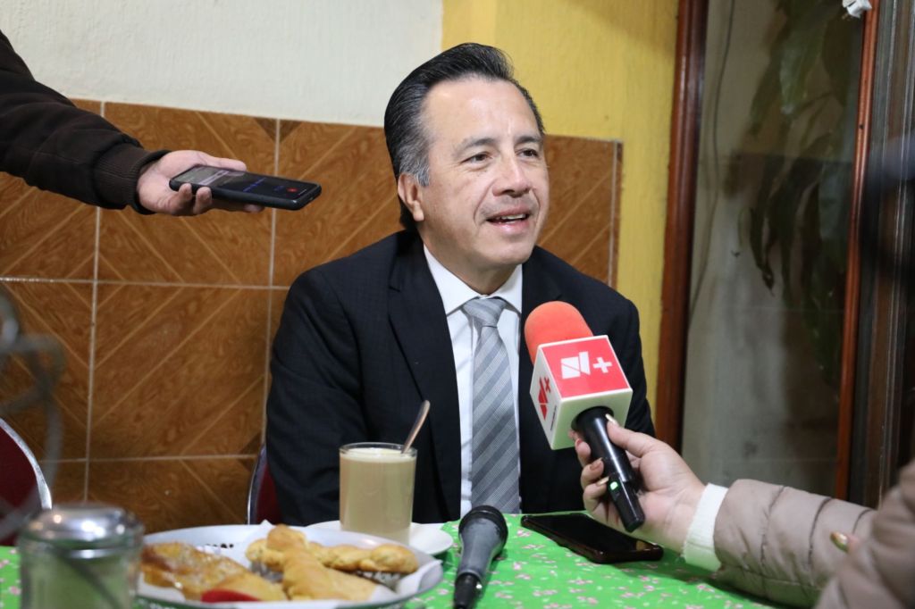 Habrá tren de pasajeros del puerto de Veracruz a Cancún en 2024:&nbsp;CuitláhuacGJ.