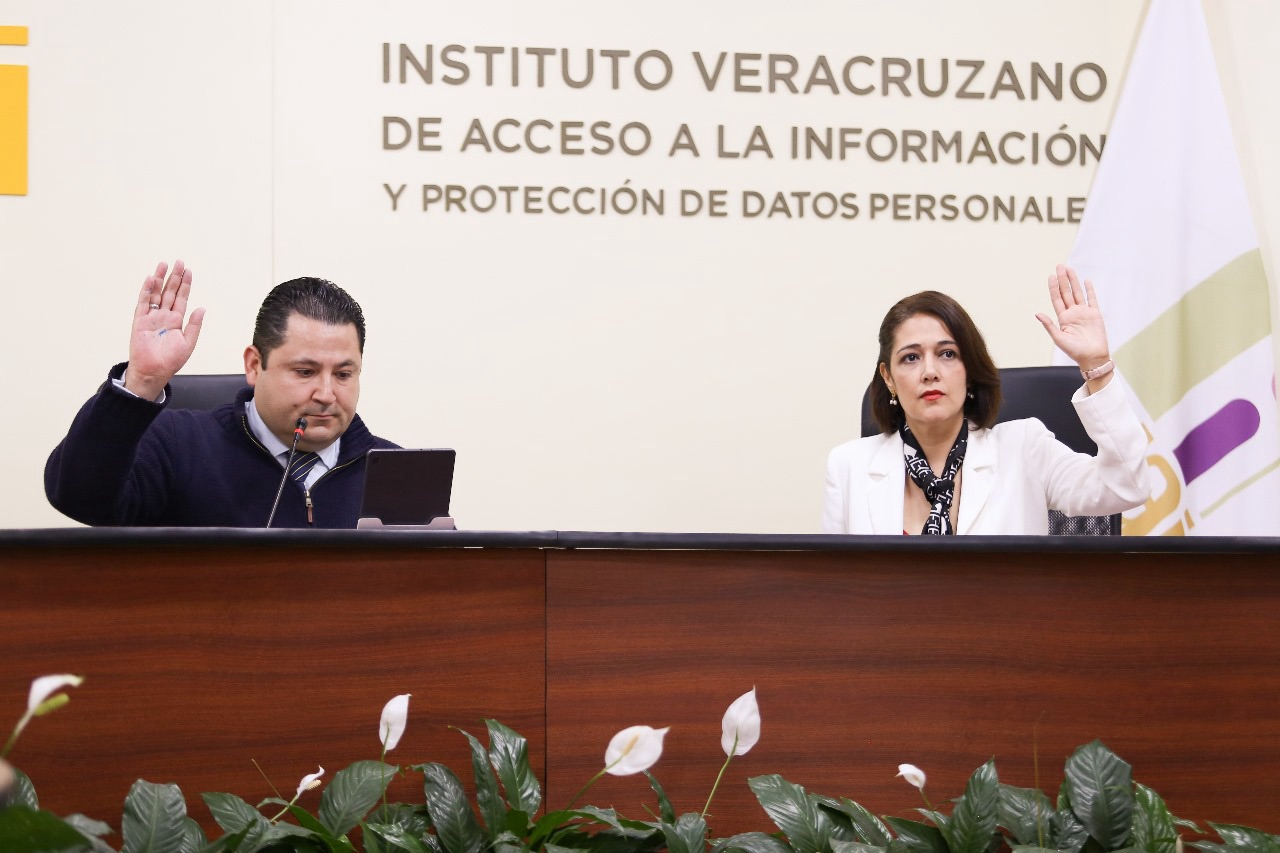 Ordena IVAI a SEFIPLAN cancelar del padrón de proveedores dato de un ciudadano que revela el nombre de la empresa con la que da el servicio.