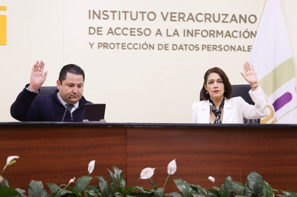 Ordena IVAI a SEFIPLAN cancelar del padrón de proveedores dato de un ciudadano que revela el nombre de la empresa con la que da el&nbsp;servicio.