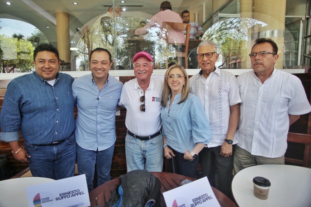 -Ve Ruffo el ‘portazo’ de palacio nacional, como muestra de cansancio social por&nbsp;desatención.