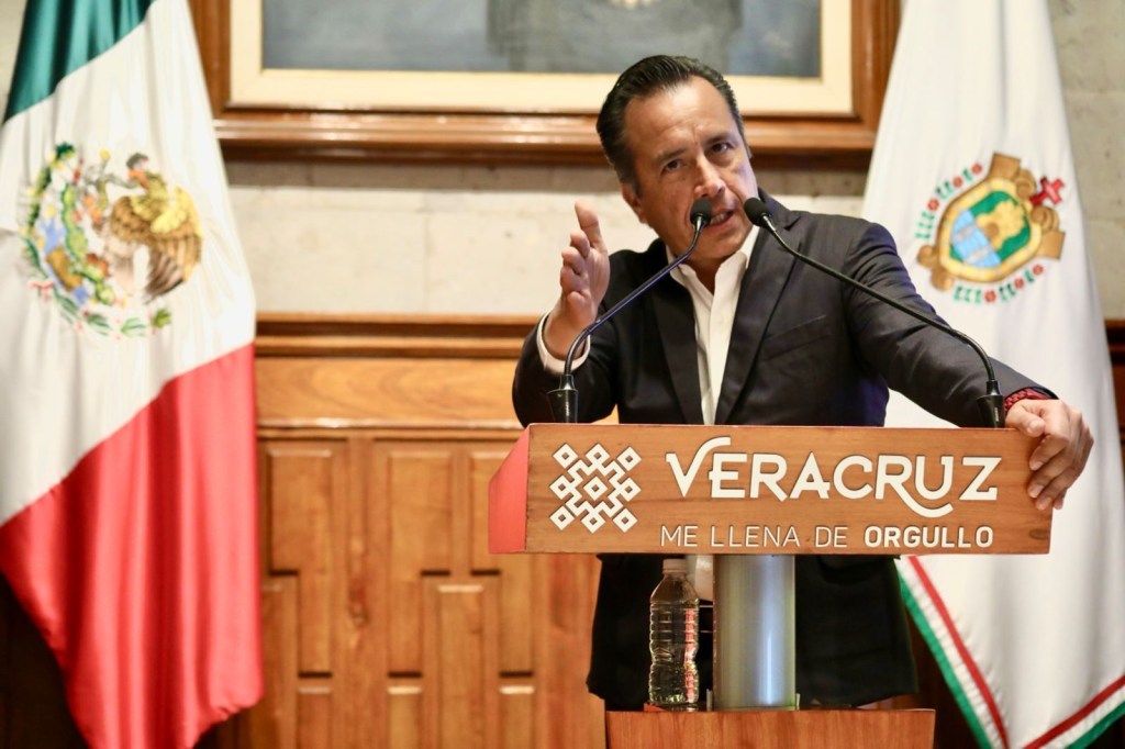 Aunque gobierno está en desacato en pago de laudos, Cuitláhuac responde a abogado Llanes, que su deber es defender el presupuesto del Estado hasta el&nbsp;final