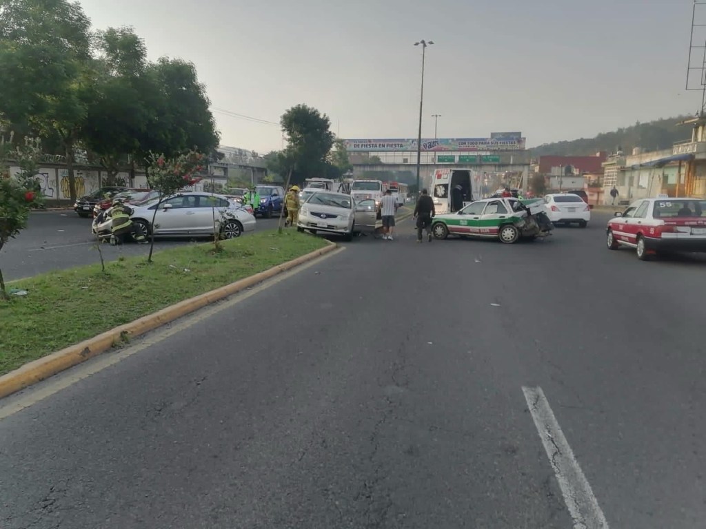 Bloquean transportistas carretera Xalapa-Huatusco-Cordoba.