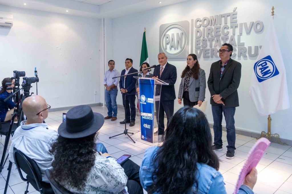 Alcaldes renuncian quizá para ya no enfrentar la inseguridad; sugiere&nbsp;panista.