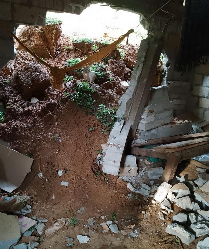 Muere menor de 4 años, sepultada por un alud de tierra en Las&nbsp;Choapas.