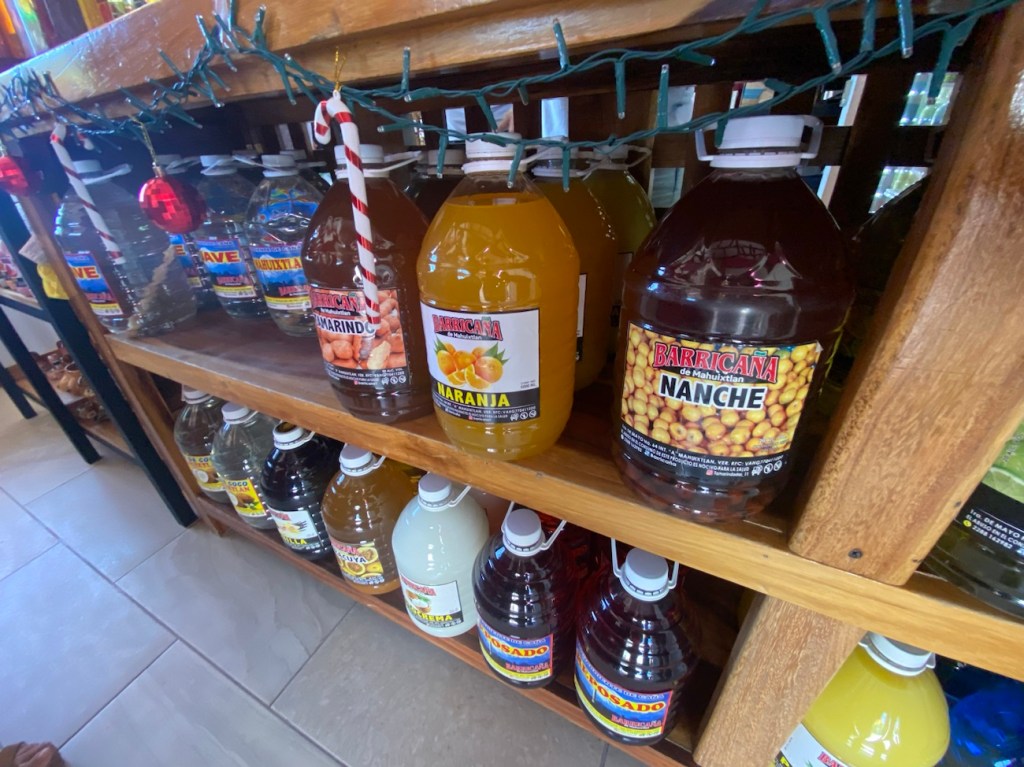 Tuzamapan es una comunidad que vive de la caña; elaboran  licores artesanales y ya envían a todo México. Conoce&nbsp;más