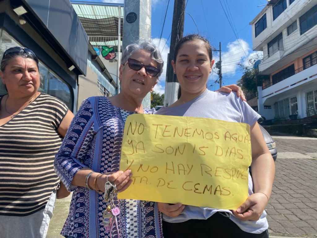 Hasta 20 días sin agua han pasado vecinos de algunas calles de la colonia Obrero Campesina en&nbsp;Xalapa.