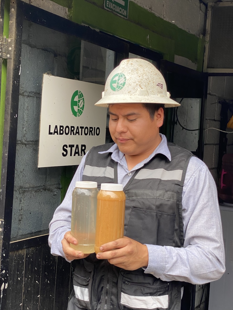 Asegura AMSA que no contamina el río Jamapa, tras señalamientos de productores de la CNOC. Muestra proceso de tratamiento de aguas&nbsp;residuales.