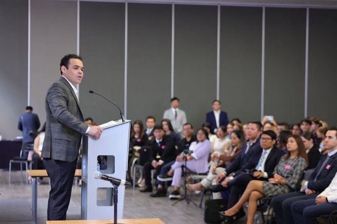 Impulsan senadores del PRI Ley General de Juventudes.