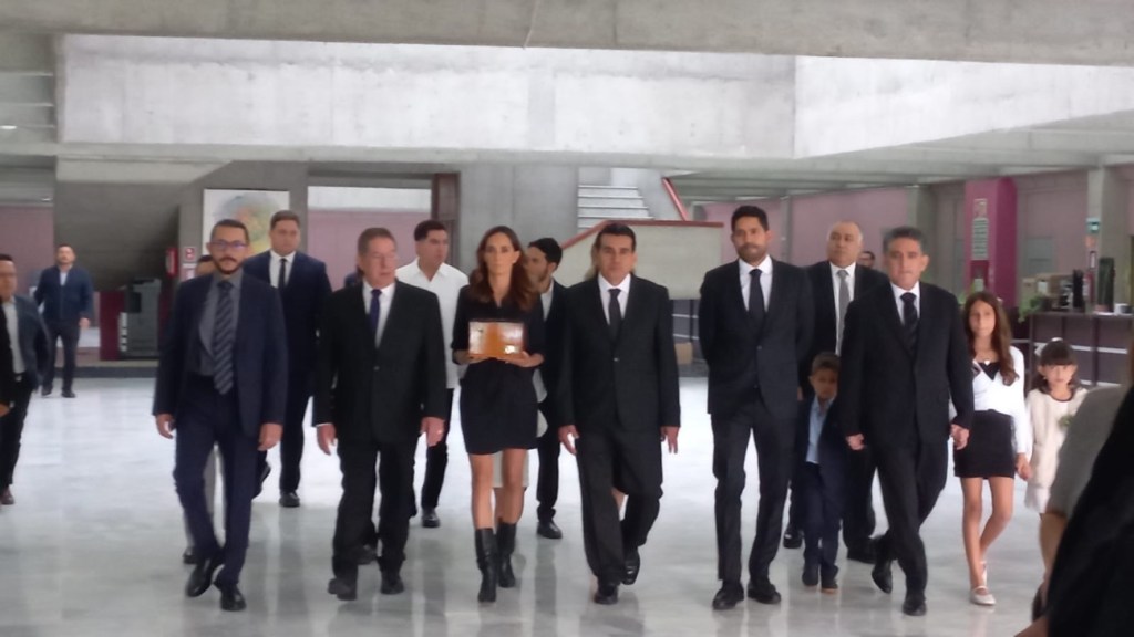 Sin sesión solemne; rinden en LegisVer acto póstumo de despedida al ex gobernador Fidel&nbsp;Herrera.