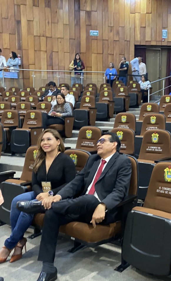 Acusa Dip Héctor Yunes que legisladores de Morena solo se llevaron a pasear las despensas que donaron 50 diputados locales, las regresaron y las&nbsp;embodegaron