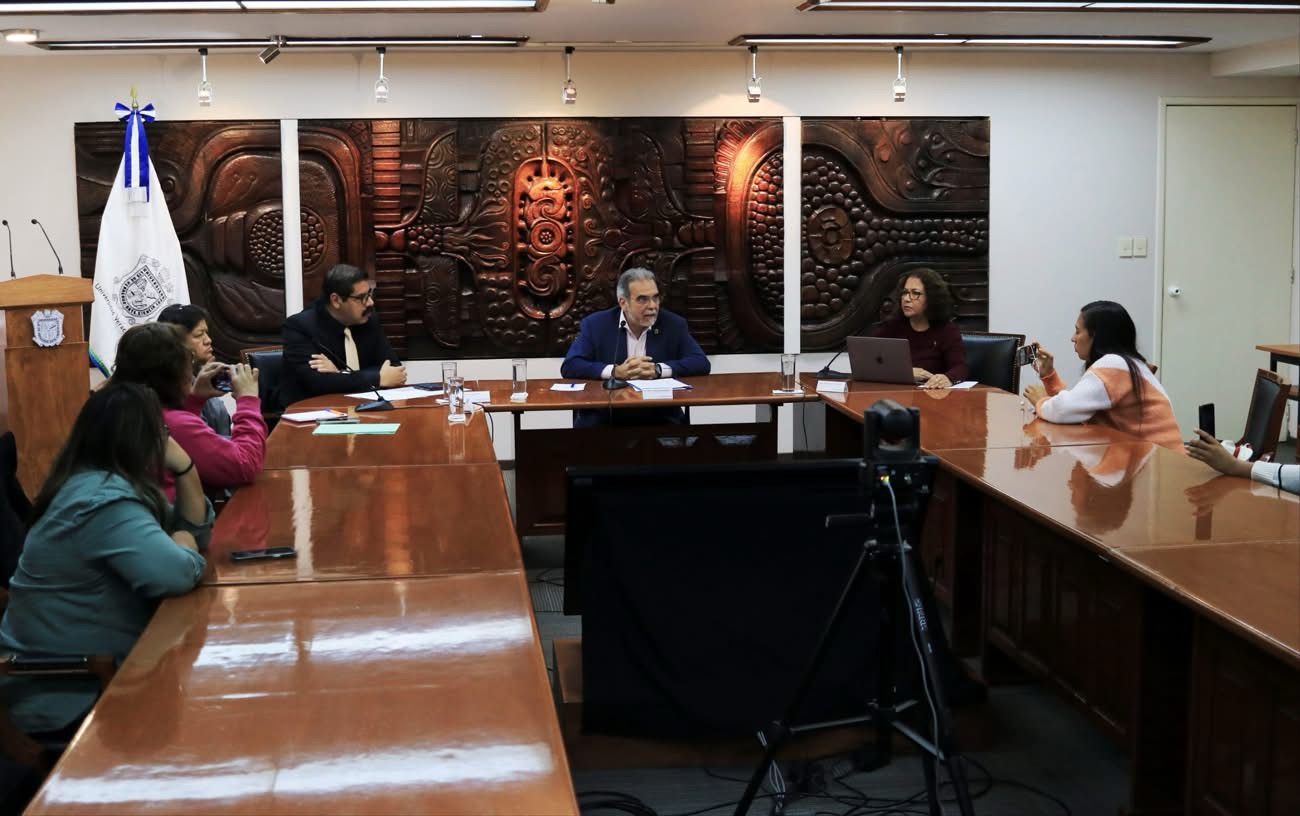 3 mil 500 estudiantes de la UV siguen sin clases presenciales