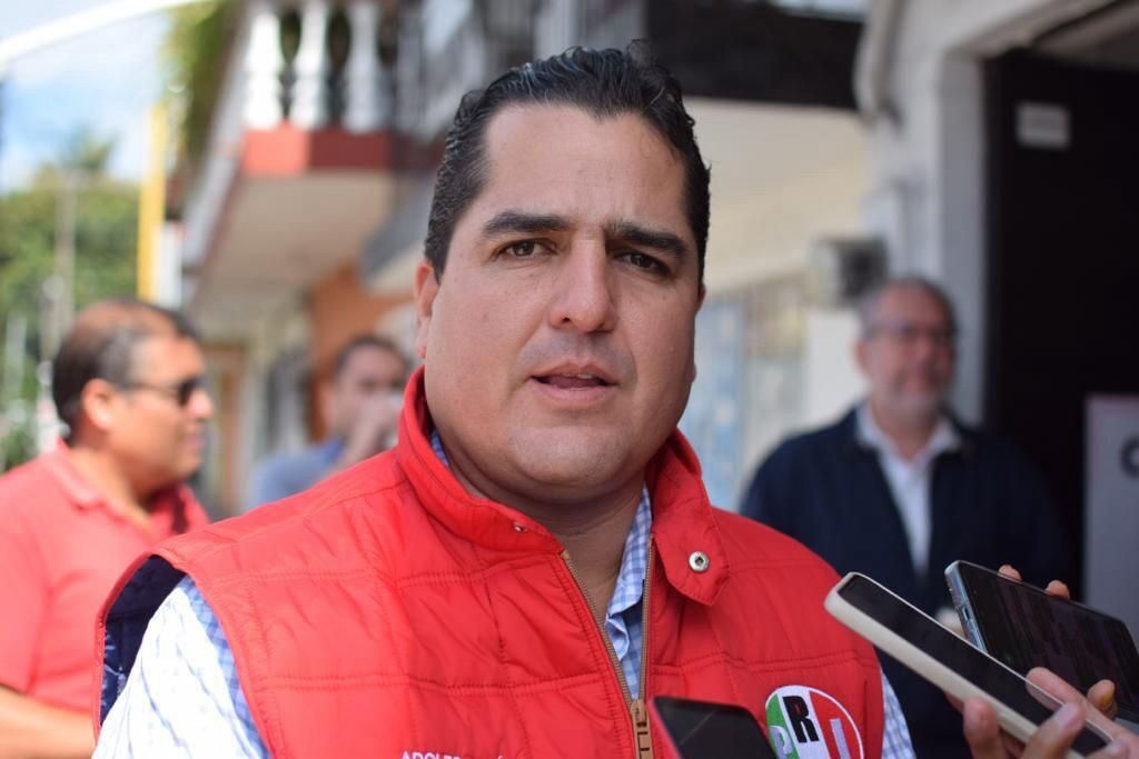 PRI debe una quincena a sus trabajadores