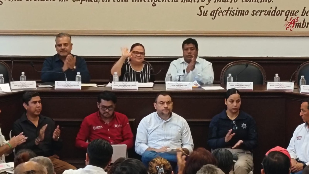 Ayuntamiento de Xalapa suma más de mil 52 peticiones atendidas en “Día del Pueblo”; y ya quedó aprobado el Plan Municipal de Desarrollo 2026-2030