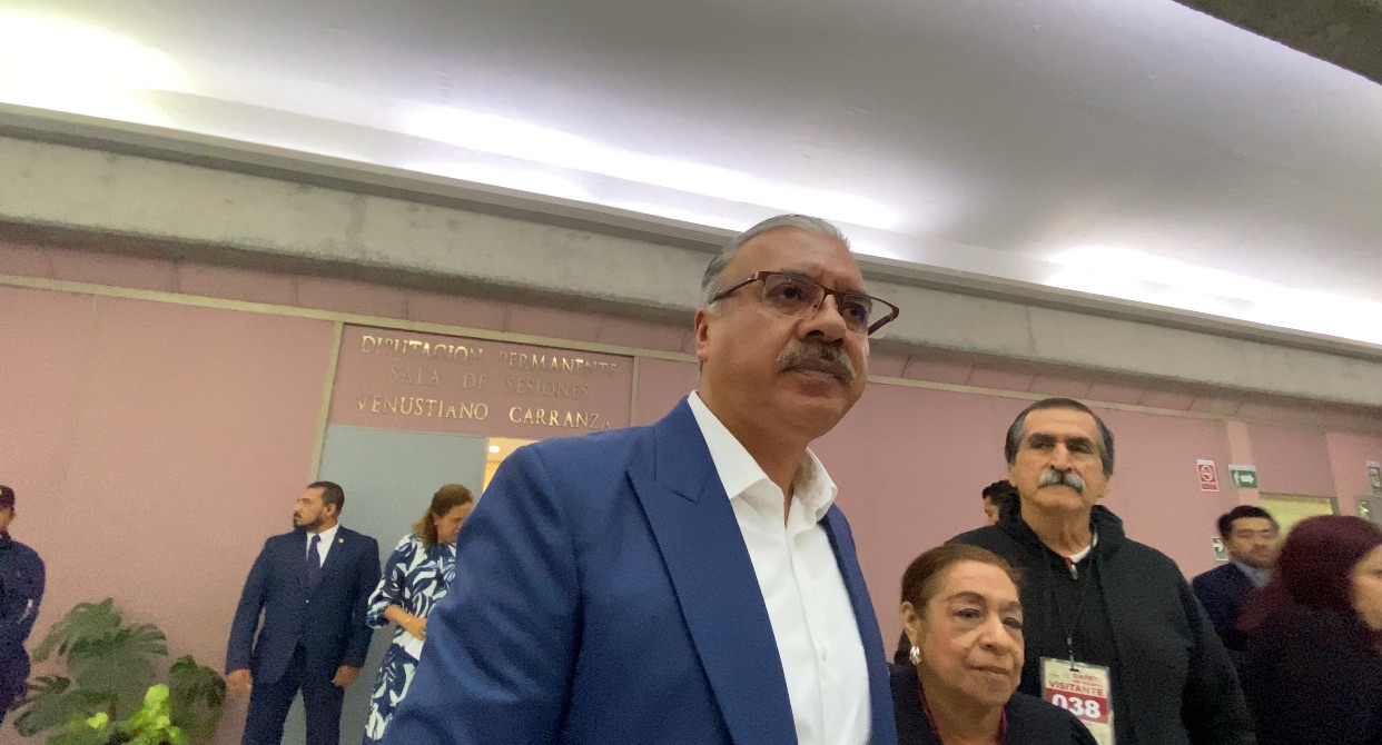 Aún no informan a maestros qué pasará con la paquetería office vencida; es usada en trámites administrativos de 24 mil planteles educativos