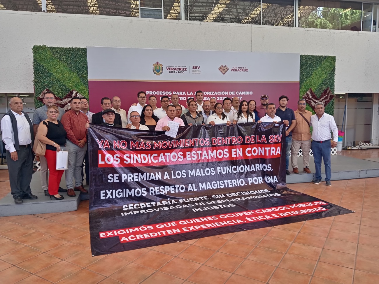 Sindicatos magisteriales de Veracruz piden “no más cambios” en la SEV y exigen estabilidad administrativa